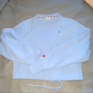 Pink cropped sweater light blue